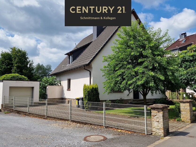 Ein- bis Zweifamilienhaus wartet auf neue Eigentümer 6 zimmer