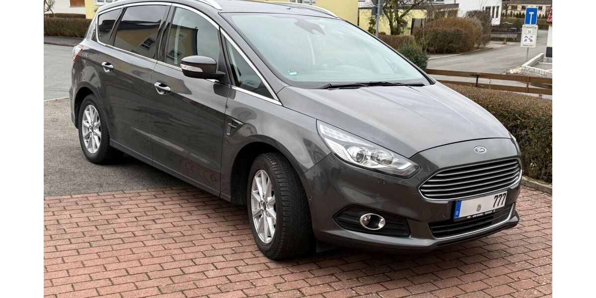 Ford S-Max 75.900 km 17.900 &euro; München 80993