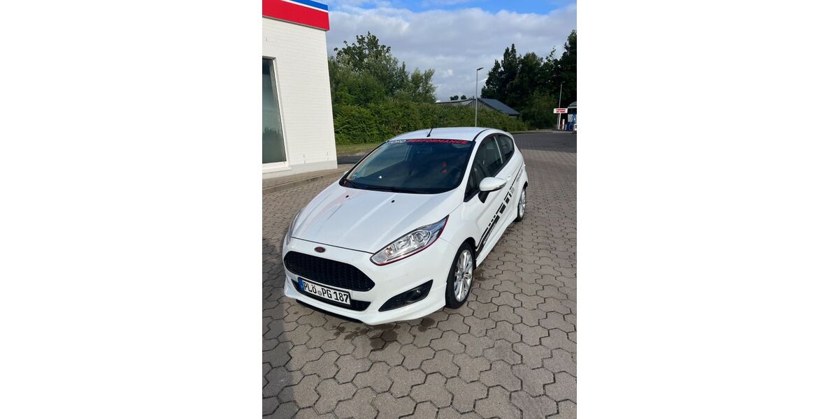 Ford Fiesta 135.399 km 6.900 &euro; Preetz 24211