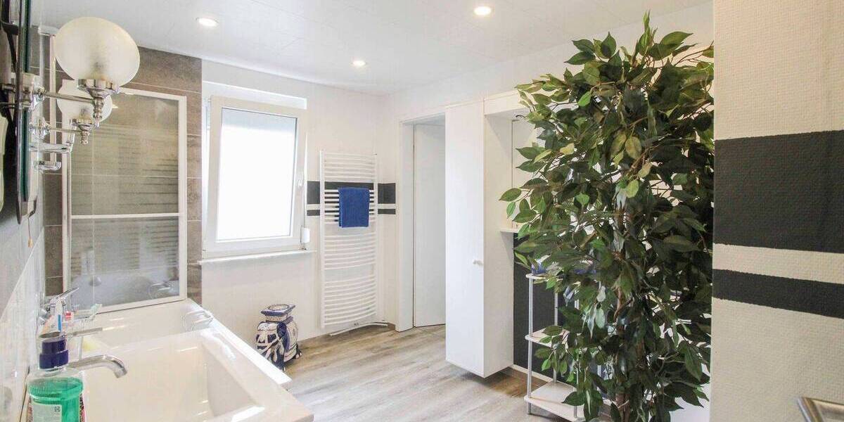 Doppelhaushälfte Albstadt Tailfingen - 5 Zimmer, 150 m&sup2;, 179.000&euro; | Angebot:26424291