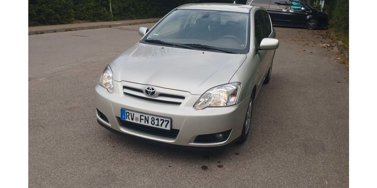 Toyota Corolla 184.000 km 2.700 &euro; Ebersbach-Musbach 88371