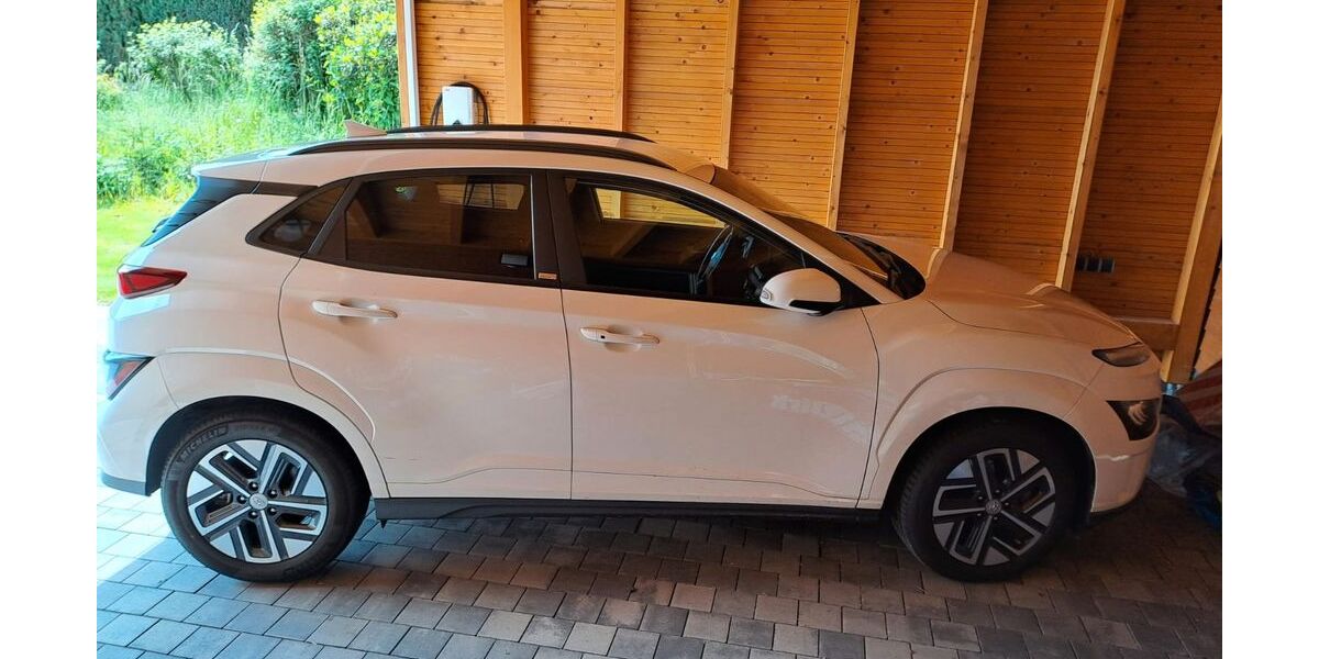 Hyundai KONA Elektro 46.000 km 15.750 &euro; ALLENDORF (EDER) 35108