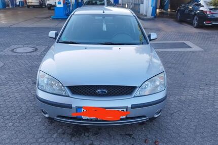 Ford Mondeo 174.083 km 1.300 &euro; Berlin 13355