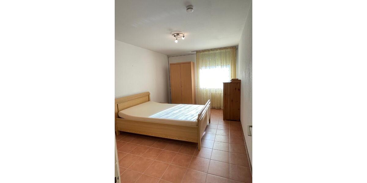 Etagenwohnung Waldkirch - 3 Zimmer, 84 m&sup2;, 1.100&euro; | Angebot:26267584