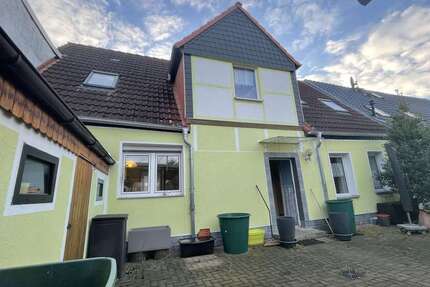 Haus Calbe - 4 Zimmer, 75 m&sup2;, 89.000&euro; | Angebot:25277388