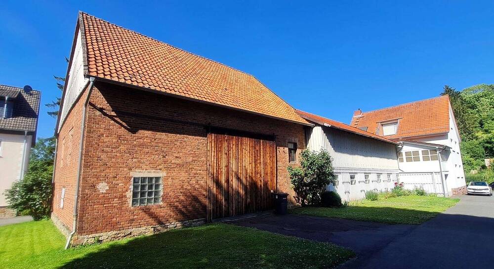 Modernisiertes Einfamilienhaus mit Gewerbe- oder Lagerfläche in Warburg-Dalheim 7 zimmer