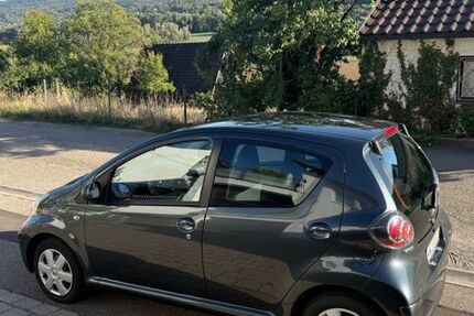 Toyota Aygo (X) 15.400 km 6.990 &euro; Stuttgart 70180
