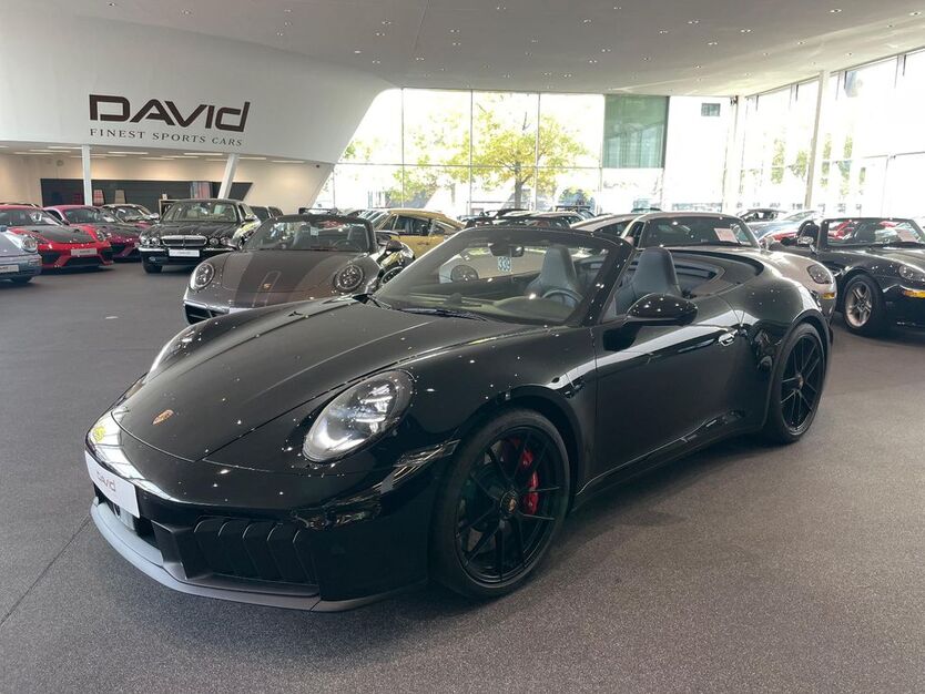Porsche 992 1.812 km 207.992 € Hamburg 22047