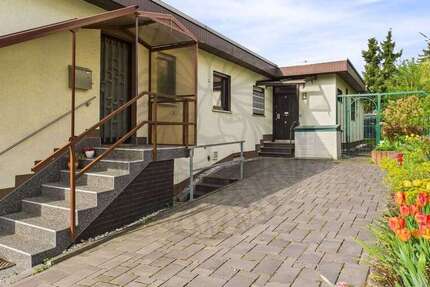 Haus zum Kaufen in Usingen 540.000 € 174 m² 7.5 zimmer