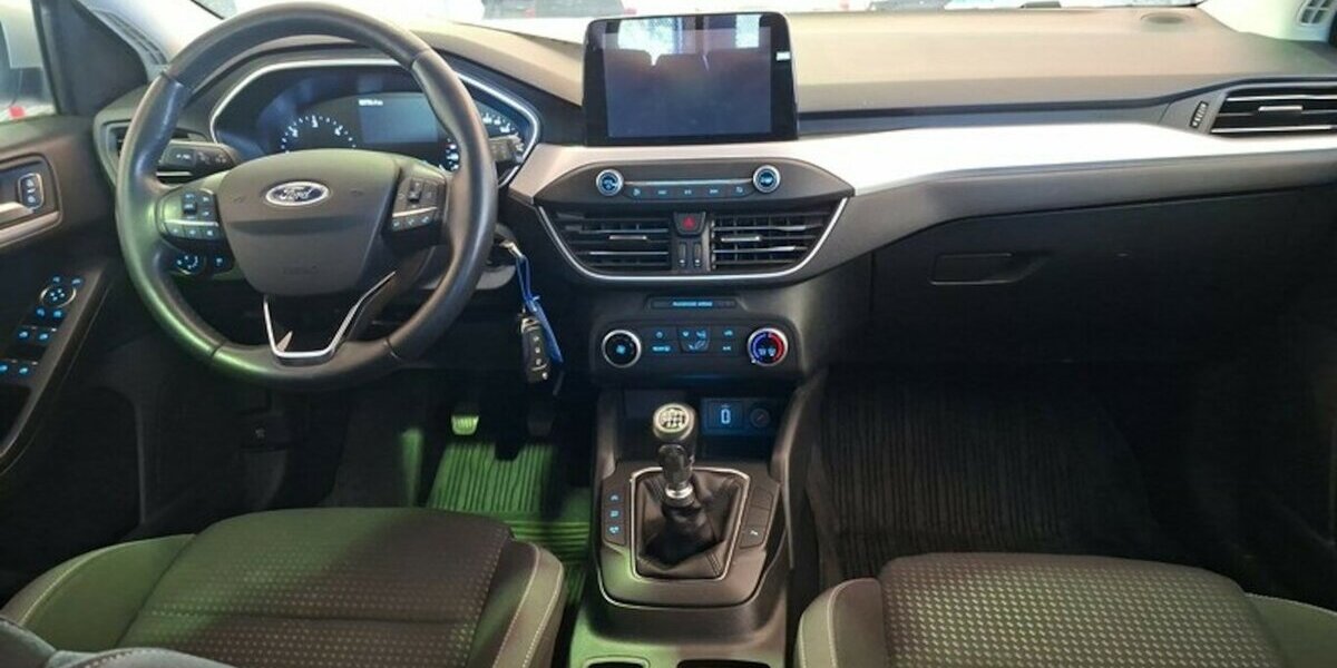 Ford Focus Navi Temp Sth Spurh CarPlay 6xServ GARANTIE 50.000 km 13.900 &euro; Erftstadt 50374