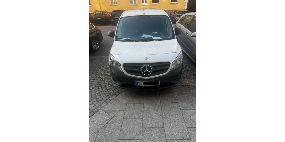 Mercedes-Benz Citan 163.180 km 2.990 &euro; München 80809