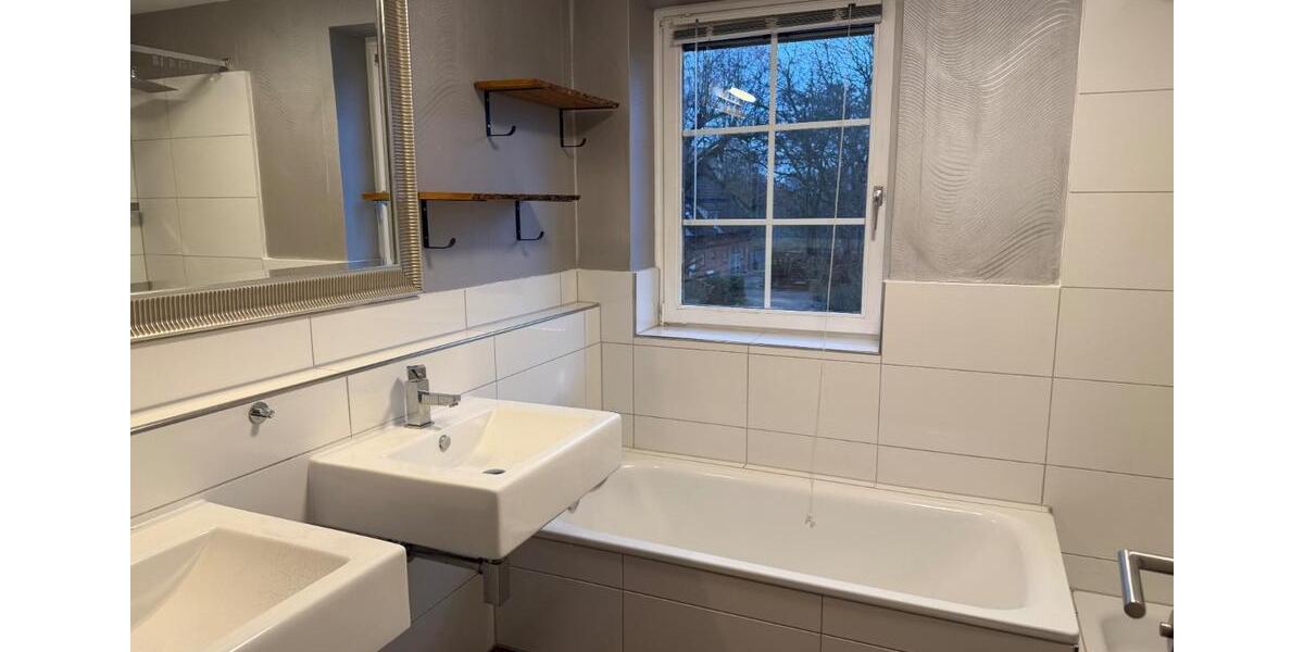 Dachgeschoßwohnung Kuddewörde - 4 Zimmer, 133 m&sup2;, 1.400&euro; | Angebot:24791571