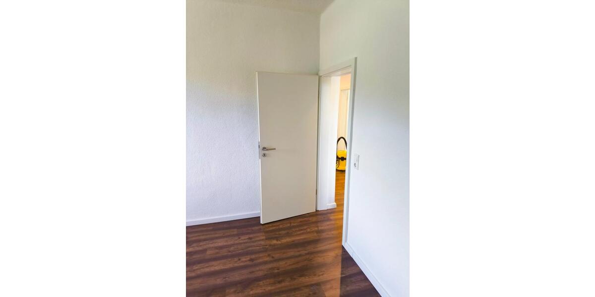 Etagenwohnung Crivitz - 3 Zimmer, 65 m&sup2;, 552&euro; | Angebot:25642461