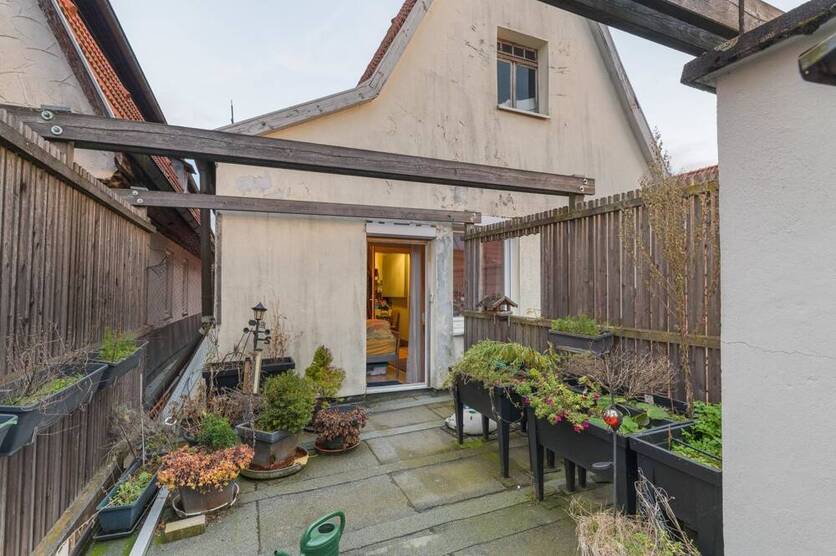 ++ Charmantes Altstadthaus mit Gewerbeeinheiten direkt in Leonberg ++