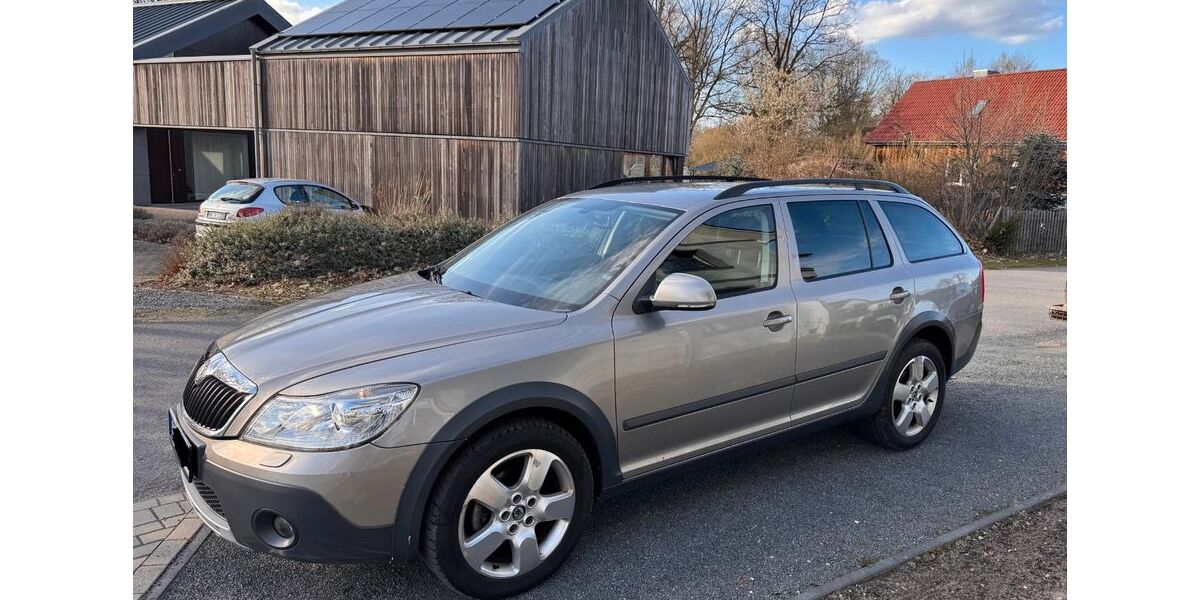 Skoda Octavia 183.000 km 4.990 &euro; Wahrenholz 29399