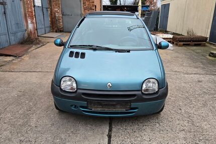 Renault Twingo 144.403 km 1.600 &euro; Dresden 01239