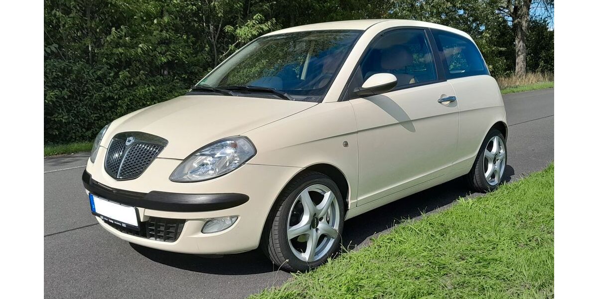 Lancia Ypsilon 158.654 km 3.100 &euro; Bergen-Enkheim 60388