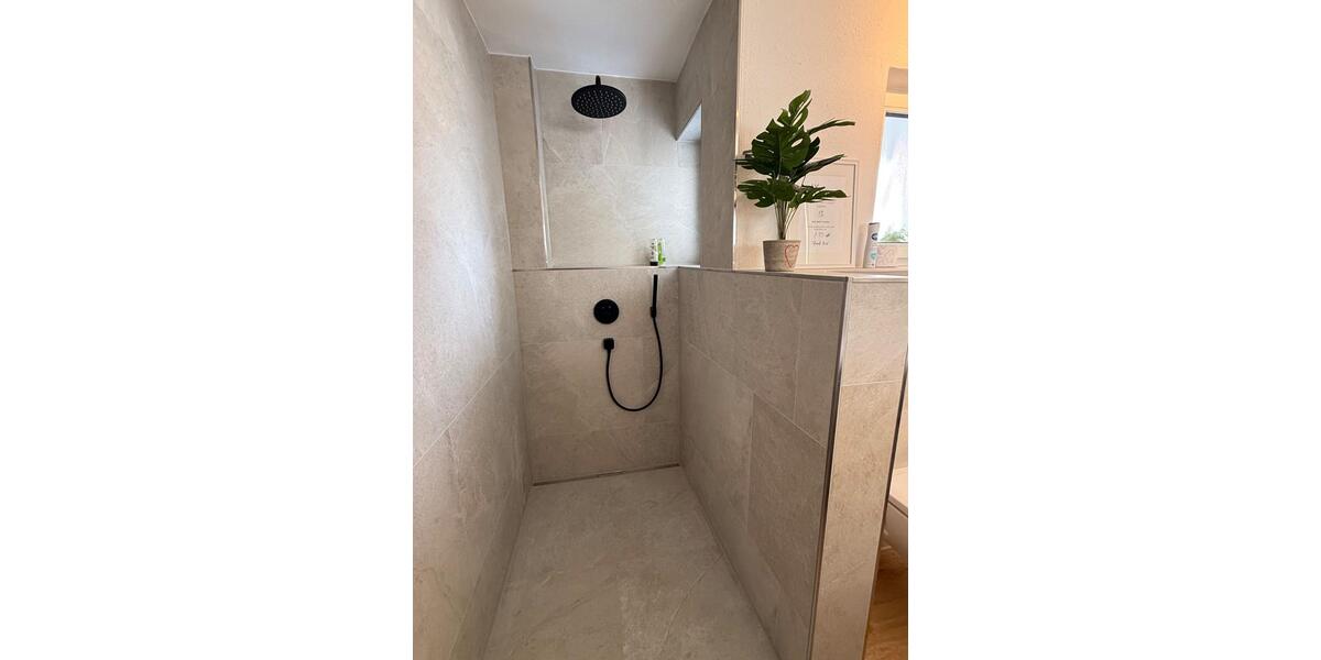 Erdgeschoßwohnung Weinstadt - 4 Zimmer, 85 m&sup2;, 2.000&euro; | Angebot:25944587