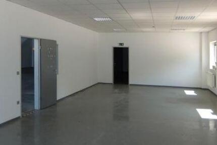 VH2776 Moderne Werkstatt-Lagerhallen mit integrierten Büros und Freiflächen Pentling zimmer