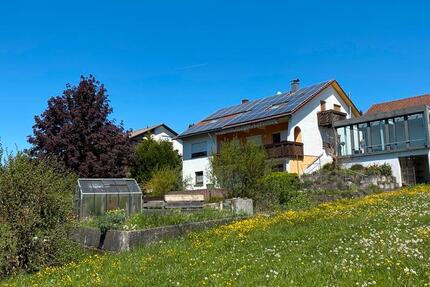 Haus Sulz am Neckar - 9 Zimmer, 240 m&sup2;, 585.000&euro; | Angebot:26891042
