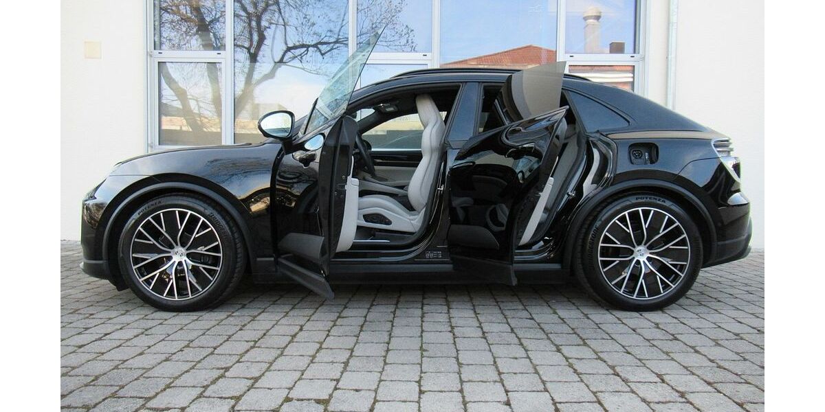 Porsche Macan 7.000 km 92.950 € Gauting bei Starnberg 82131