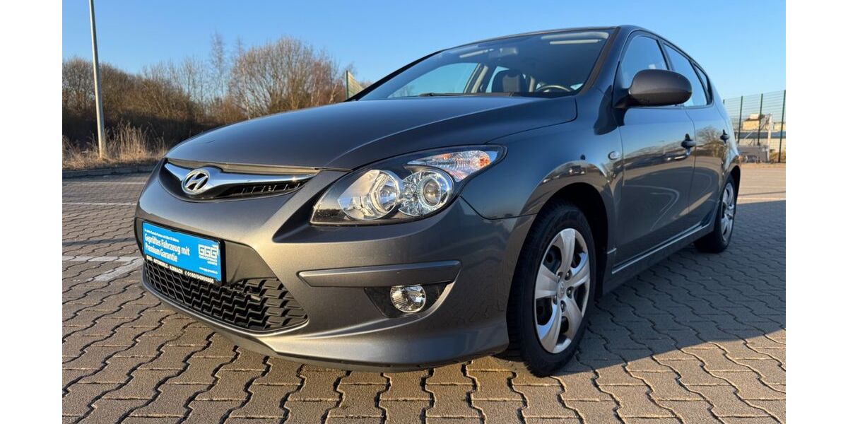 Hyundai i30 54.695 km 6.399 &euro; korbach 34497