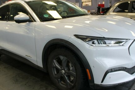 Ford Mustang Mach-E 55.700 km 24.980 &euro; Euskirchen 53881