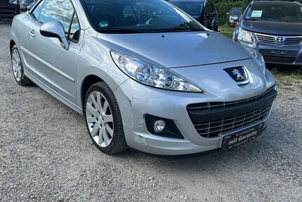 Peugeot 207 110.000 km 5.890 € Berlin 13127