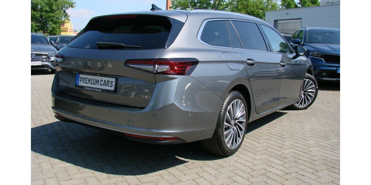 Skoda Superb 2.0TDi L&K 4x4 ACC LED AHK H&K 360º 41.532 km 39.980 &euro; Falkensee 14612