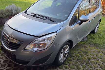 Opel Meriva 128.489 km 2.000 &euro; Söhrewald 34320