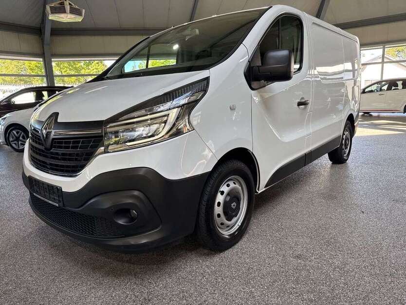 Renault Trafic 39.852 km 19.980 € Troisdorf 53842