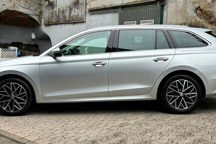 Skoda Octavia 99.000 km 18.900 € Saarbrücken 66117