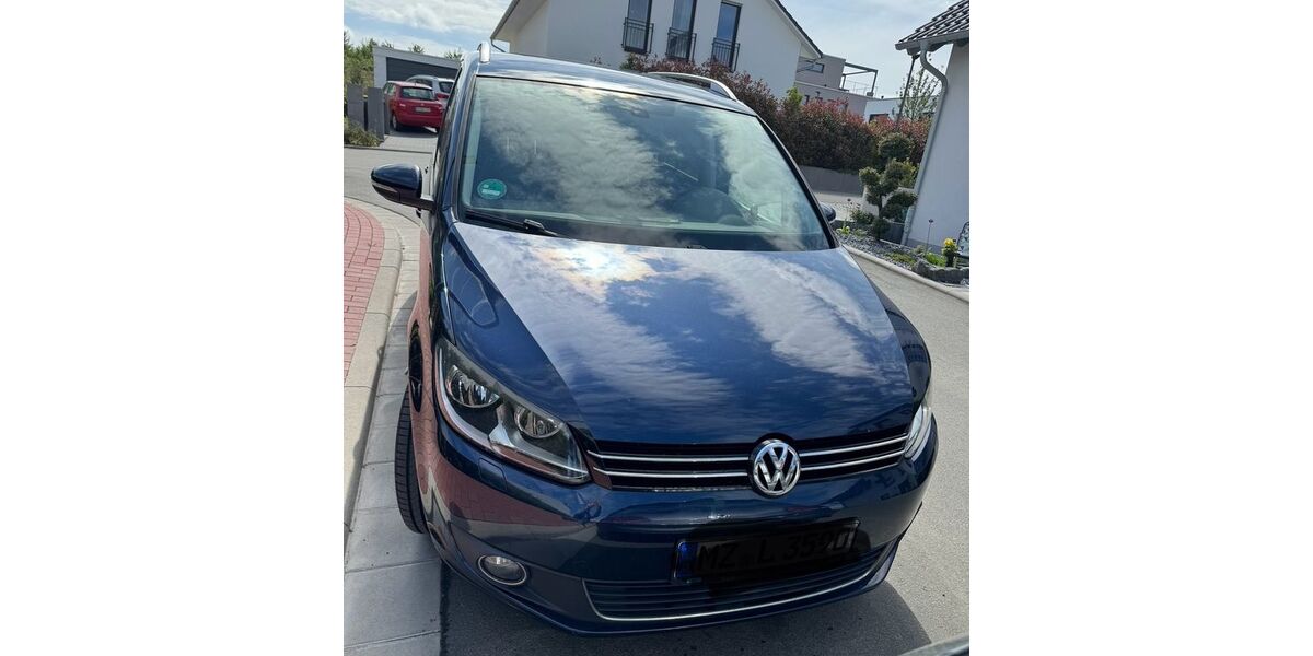 VW Touran 181.377 km 8.500 &euro; Nieder-Olm 55268