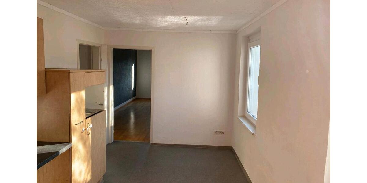Etagenwohnung Friedrichshafen - 3 Zimmer, 80 m&sup2;, 1.000&euro; | Angebot:26396754