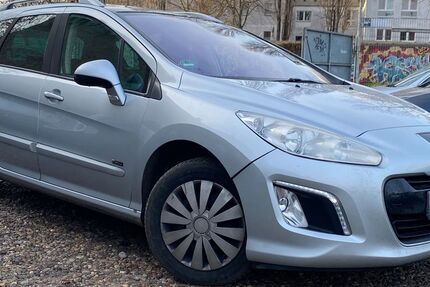 Peugeot 308 330.000 km 1.250 &euro; Berlin 10245