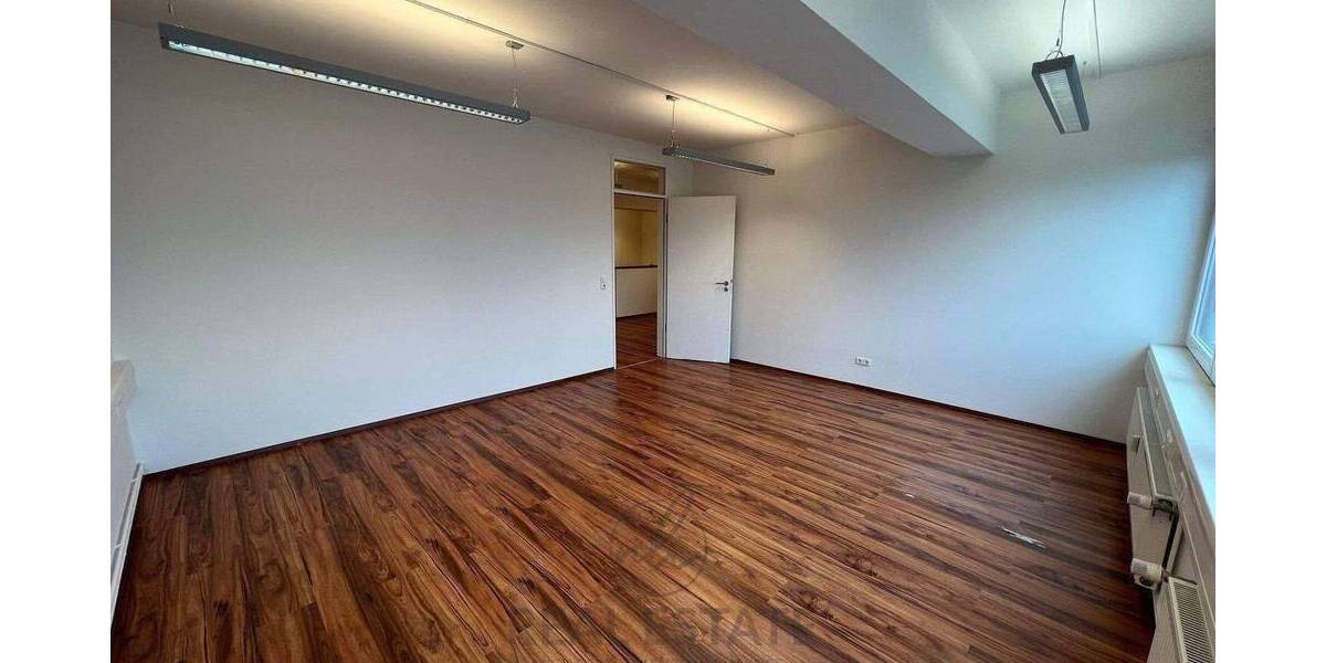 Gewerbeobjekt Hamburg Hamm - 4 Zimmer, 140 m&sup2;, 1.330&euro; | Angebot:26851819
