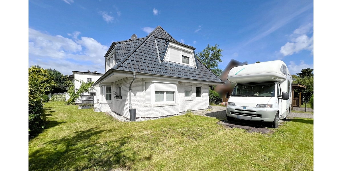 Eleganz trifft Wohlfühlatmosphäre – Ihr neues Zuhause wartet - Einfamilienhaus Hohenlockstedt | Angebot:25365923