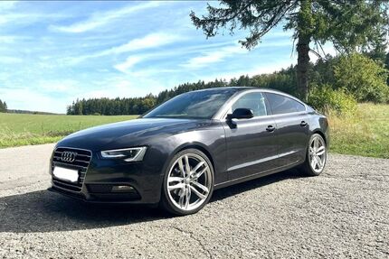 Audi A5 135.000 km 14.299 &euro; Tuttlingen 78532