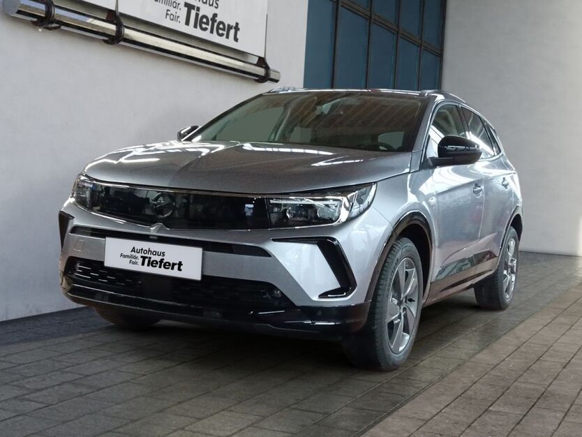 Opel Grandland (X) 16.596 km 29.980 € Lauchringen 79787