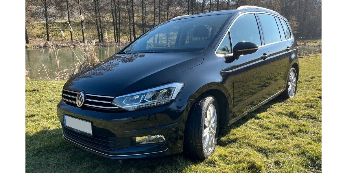 VW Touran 122.500 km 15.900 &euro; Uslar 37170