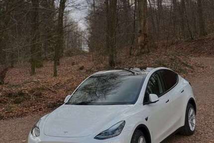 Tesla Model Y 27.886 km 39.500 &euro; Gummersbach 51647
