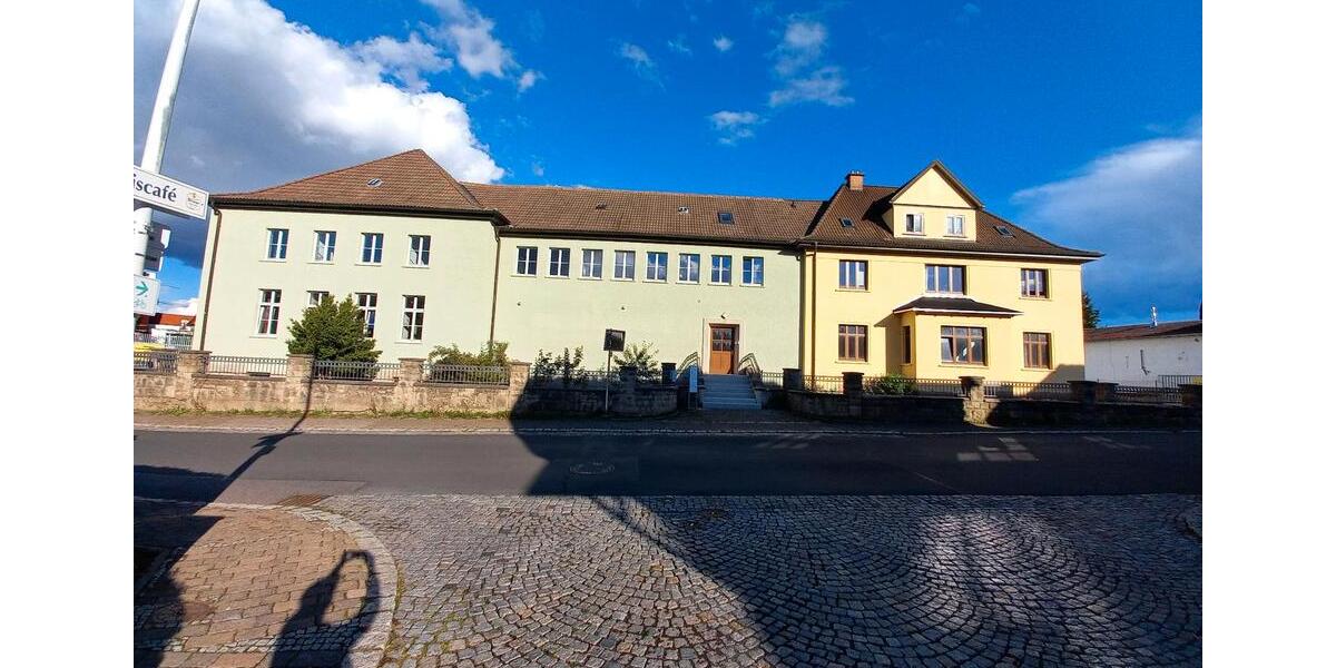 Etagenwohnung Drei Gleichen - 4 Zimmer, 120 m&sup2;, 1.200&euro; | Angebot:24870061