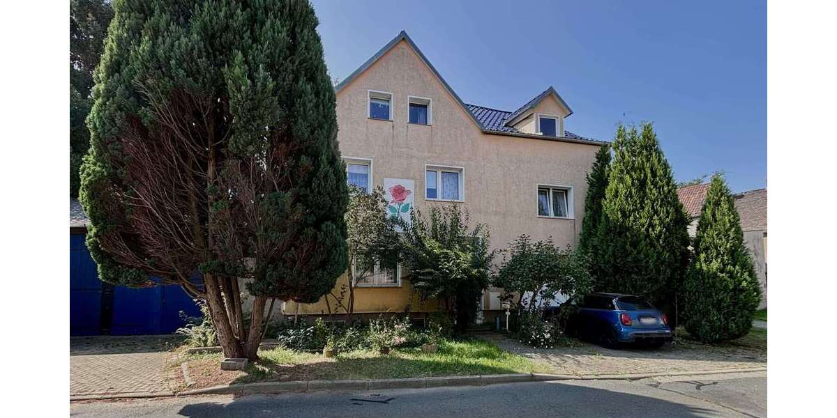 Haus zum Kaufen in Teuchern 150.000 € 150 m² 7 zimmer
