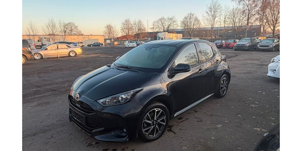 Toyota Yaris 38.500 km 13.390 &euro; Winsen / Luhe 21423