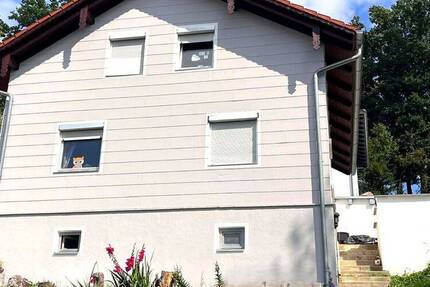 Attraktives Einfamilienhaus in Eggenfelden - Modernisiert, gepflegt & in ruhiger Hanglage 6 zimmer