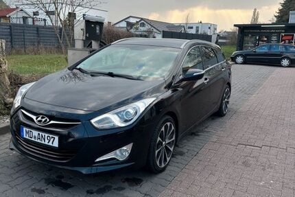 Hyundai i40 208.000 km 5.899 &euro; Magdeburg 39126