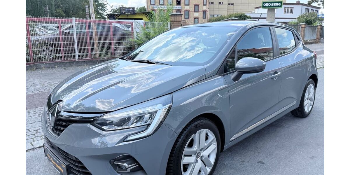 Renault Clio 63.414 km 8.980 &euro; BERLIN 13409