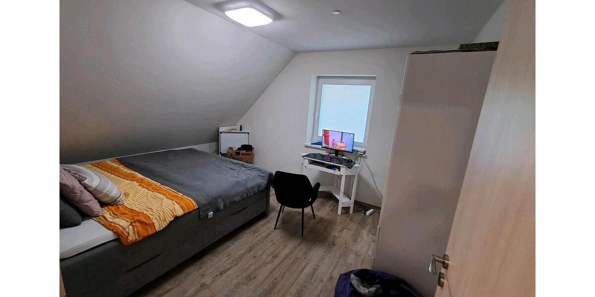 Doppelhaushälfte Langenhorn - 5 Zimmer, 140 m&sup2;, 1.500&euro; | Angebot:26132510