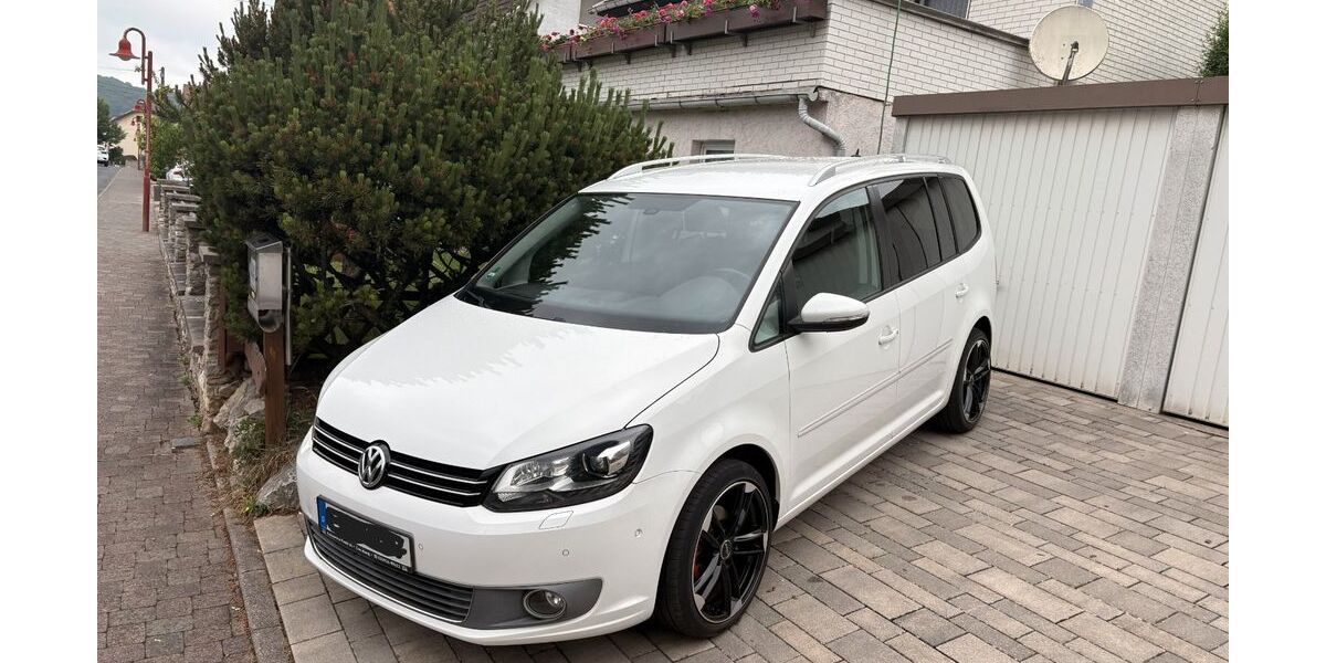 VW Touran 163.000 km 8.100 &euro; Eisenach 99817