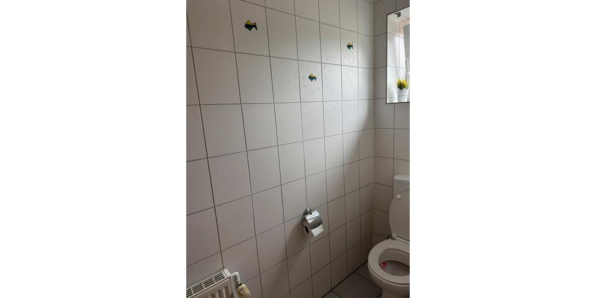 Gewerbe Halle direkt auf A28 HattenBüroWCDusche zimmer